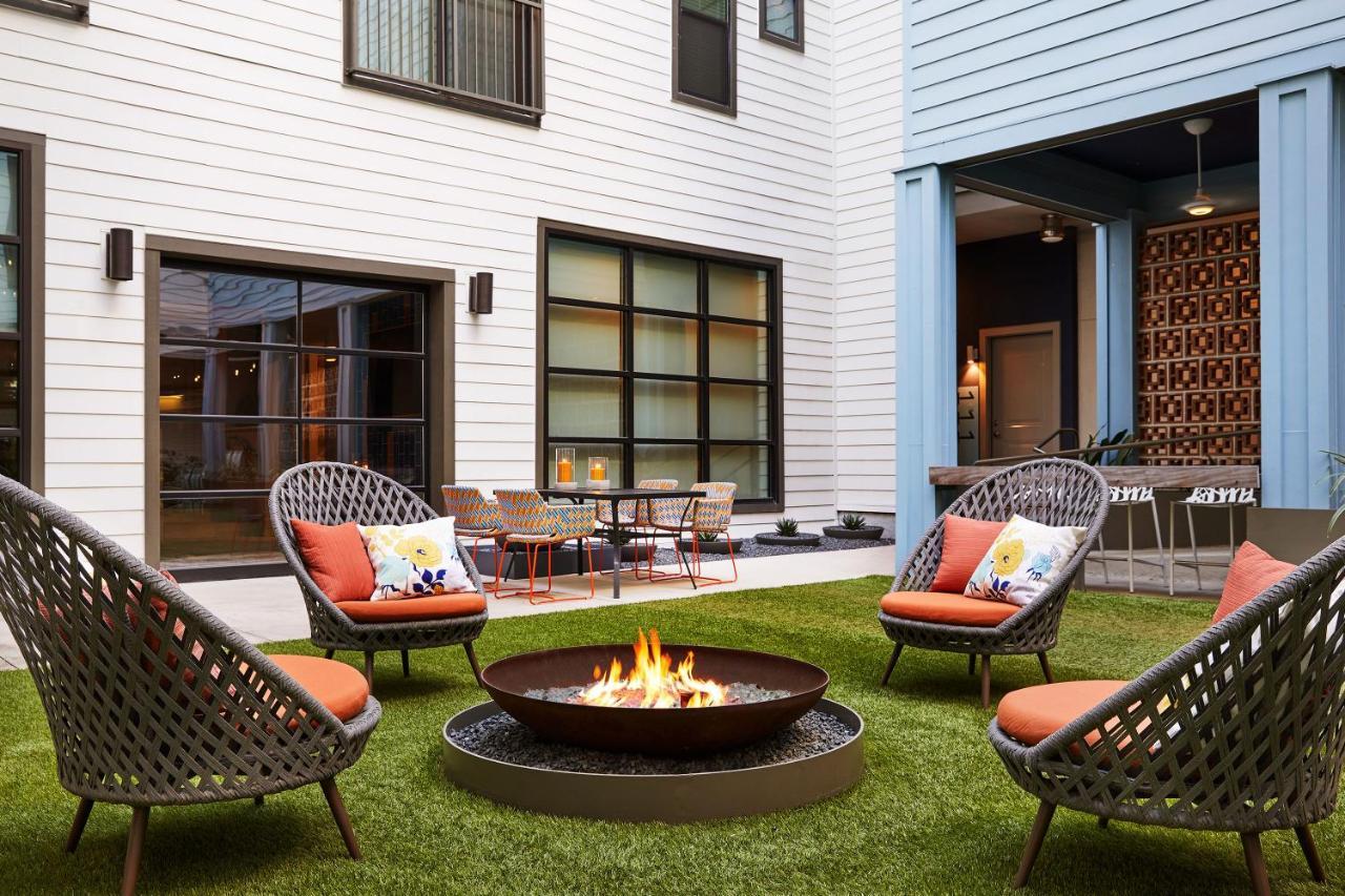 Sentral East Austin At 1630 E Sixth Aparthotel Exterior photo