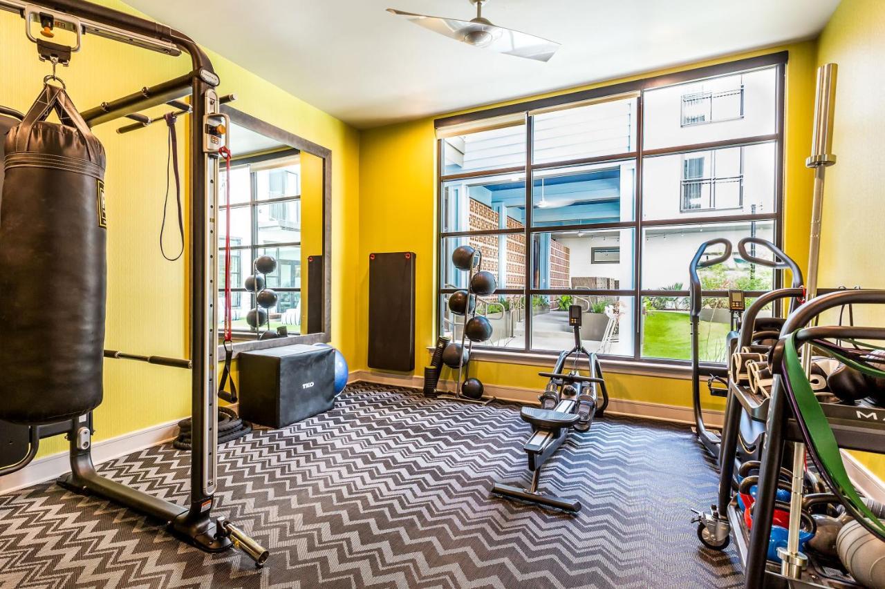 Sentral East Austin At 1630 E Sixth Aparthotel Exterior photo